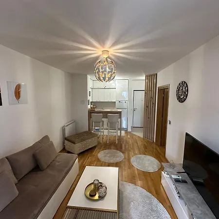 Prestige Bulevar Apartment