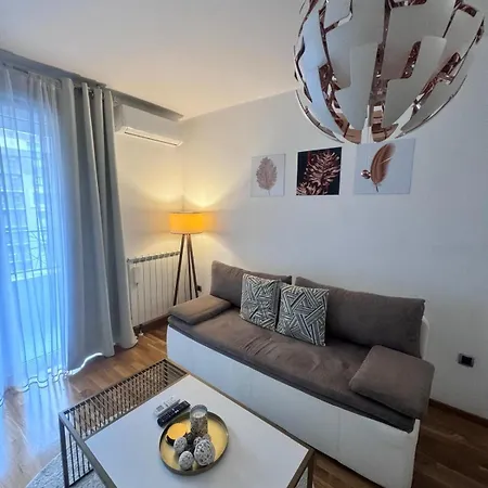 Prestige Bulevar Apartment